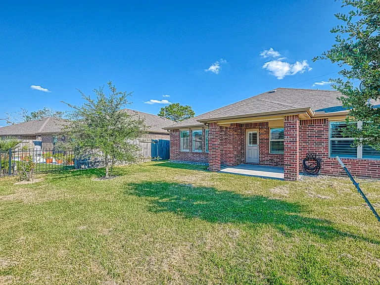 2818 Canadian Goose Ln — Photo 23