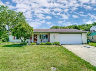 637 Carriage Dr, Troy, OH 45373