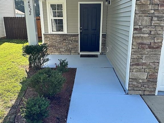 3rd image of 4822 Rockport Dr