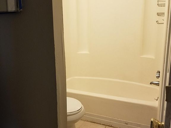 5th image of 2114 W Brooks St APT A