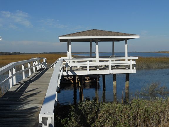 Gazebo & floating dock