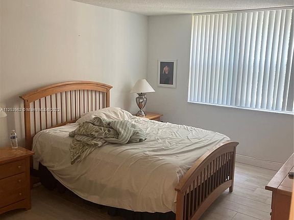 4th image of 19555 E Country Club Dr #8206