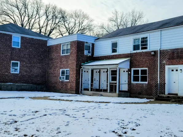 126A Iozia Ter, Elmwood Park, NJ