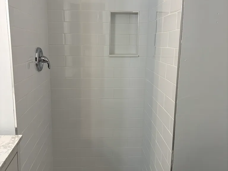 118 Edgewood Ct #0 — Photo 5