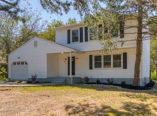 1017 Roanoke Dr, Toms River, NJ 08753