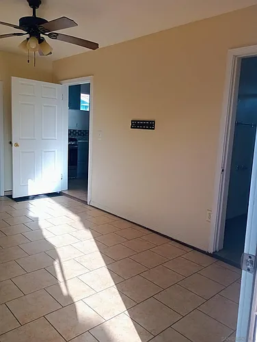 560 Cardiff St Photo 1