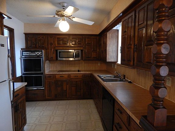 5th image of 420 Buckingham Pl