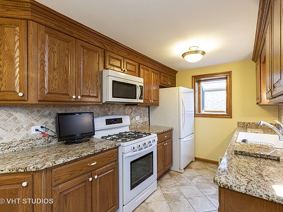 4th image of 5126 S Nordica Ave