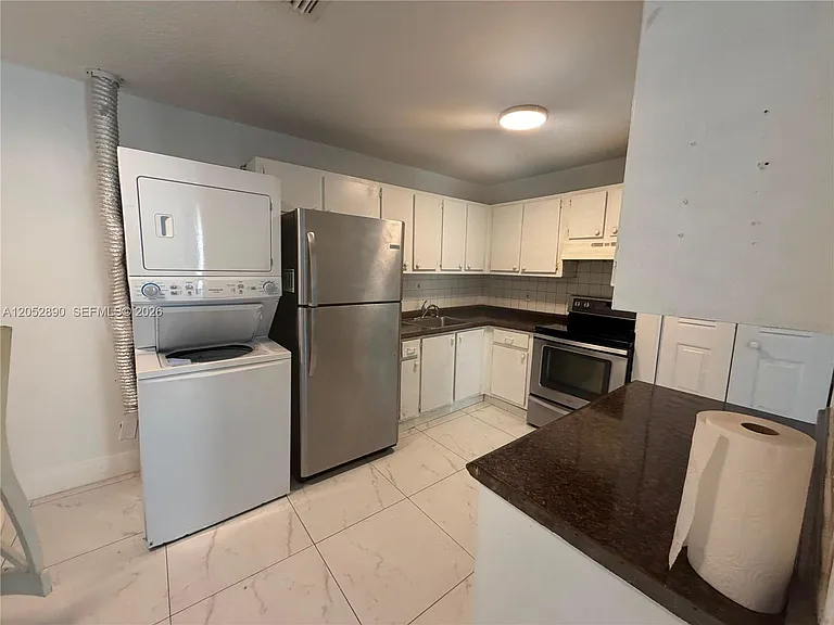 5307 NW 23rd St #176 — Photo 9
