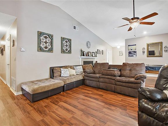 4th image of 1029 Nodding Pines Way