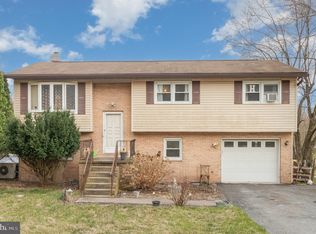 494 Big Spring Rd, New Cumberland, PA 17070