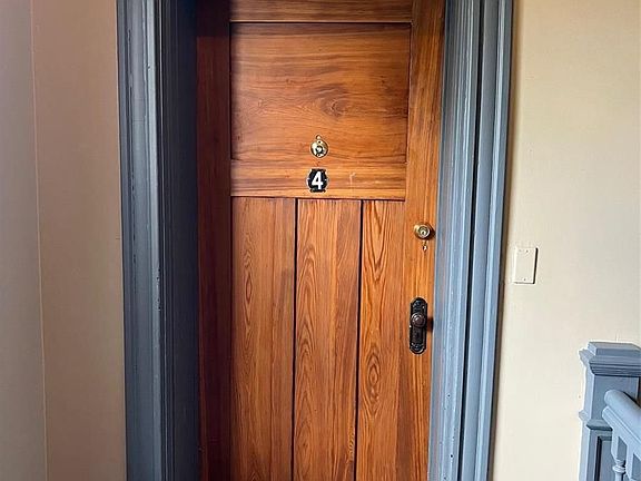 2nd image of 3918 Flad Ave #2E