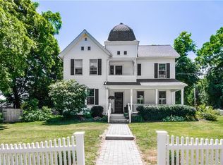 522 Main St, South Kingstown, RI 02879