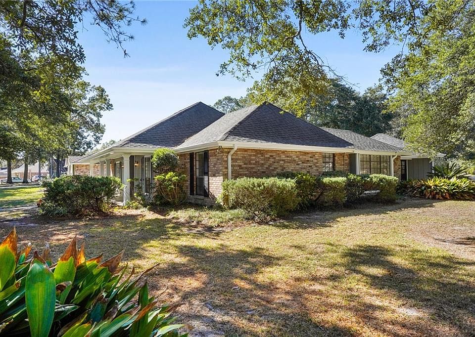1409 Lake Village Blvd, Slidell, LA 70461 Zillow
