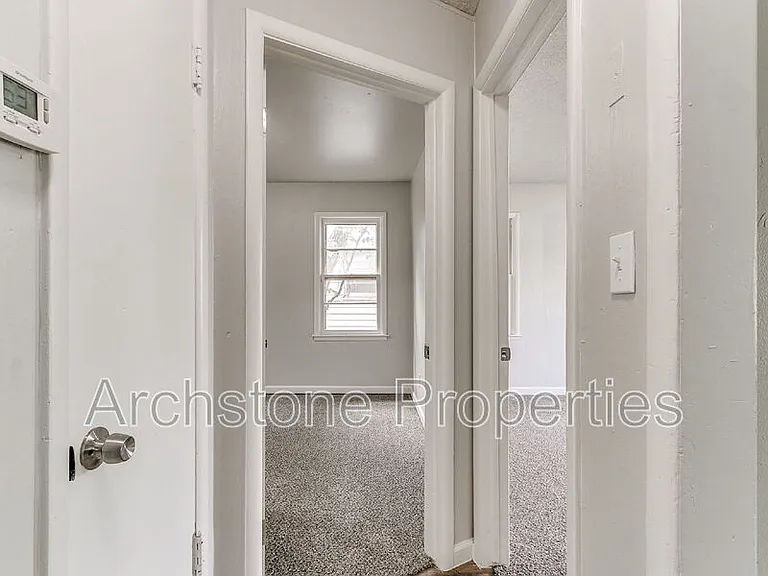 2312 Mustang St — Photo 27