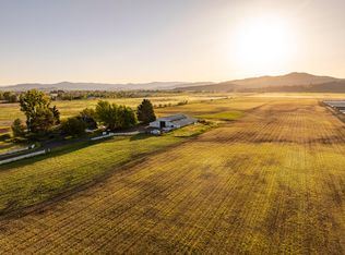 5900 McLoughlin Dr, Medford, OR 97502