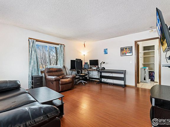 4th image of 2354 Alexis St