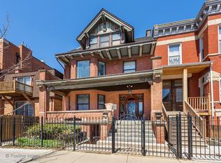1032 W Diversey Pkwy, Chicago, IL 60614