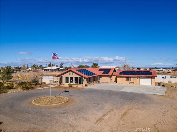 9626 Goss Rd, Phelan, CA 92371