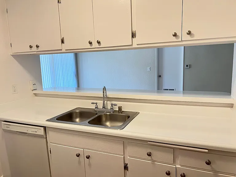 9600 Reseda Blvd — Photo 11