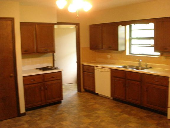 4th image of 4207 Faurot Dr