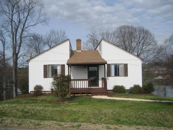 1426 Stone Mountain Rd, Bedford, VA 24523