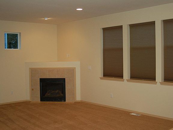5th image of 1619 Cunningham Dr NE
