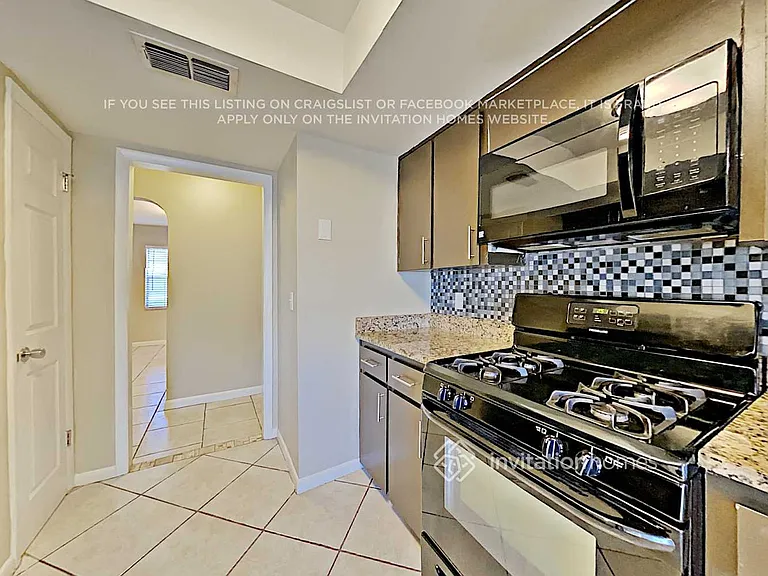 2525 Kiowa Trl — Photo 10