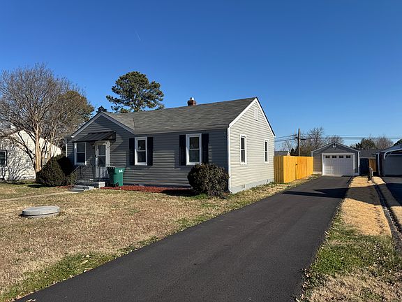 2nd image of 307 Marlin Dr