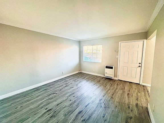 2nd image of 1117-1119 N Rose Ave #1119B