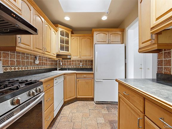 4th image of 5-37 117th Street