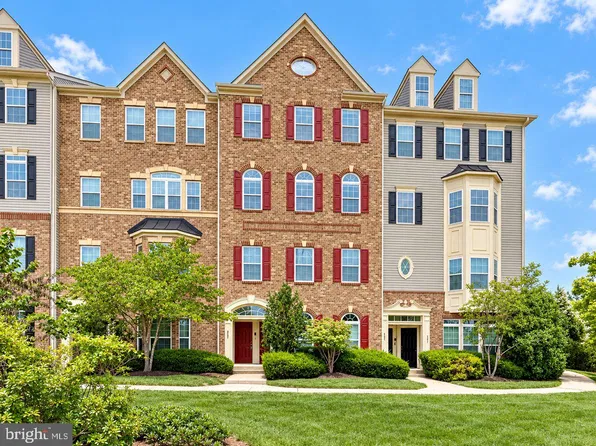 365 Chessington Dr, Odenton, MD 21113