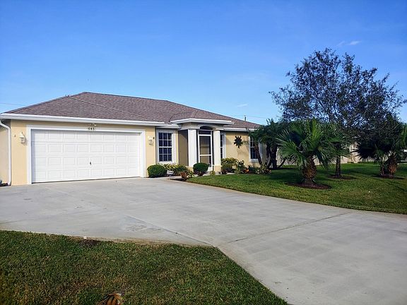 3rd image of 645 SE Tanner Avenue
