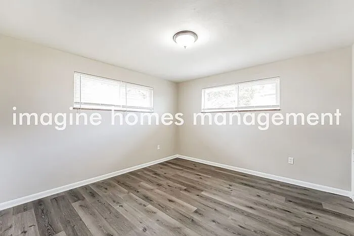 13411 Dean Dr — Photo 5