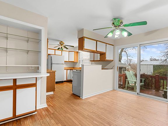 5th image of 4715 W Crystal Lake Rd