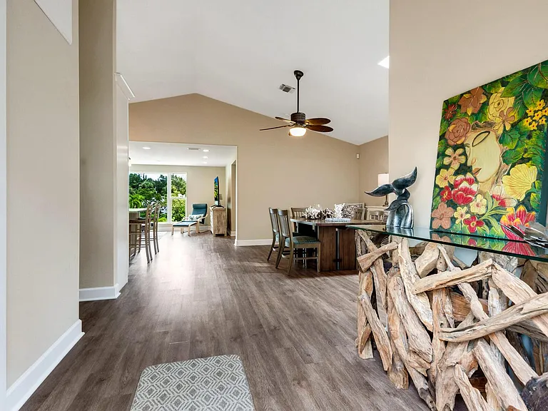 5169 Oxford Dr — Photo 4