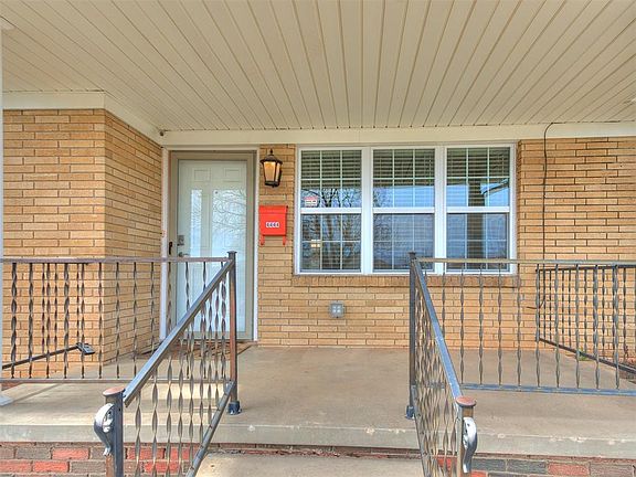2nd image of 4444 Woodedge Dr