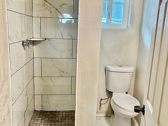 3rd image of 449 S Park St APT 4