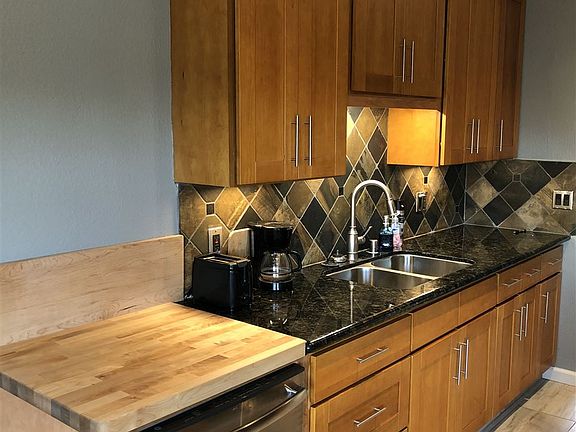 3rd image of 825 Oak Grove Rd APT 80