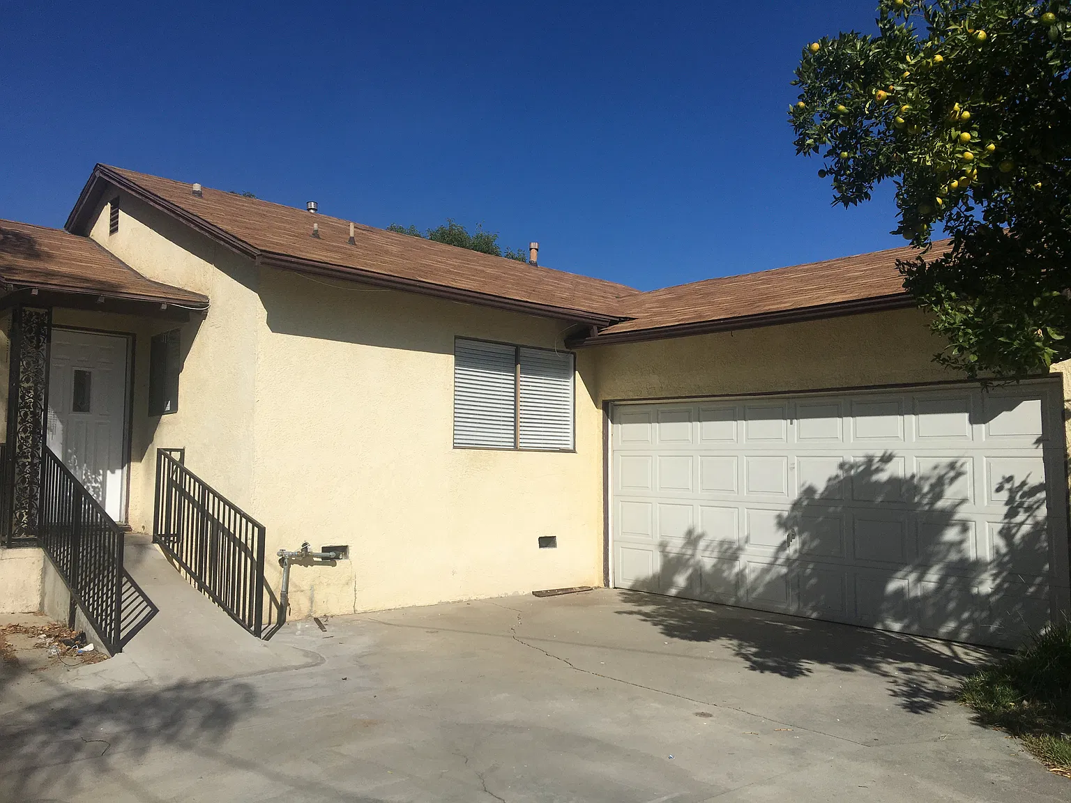 3 bed, 1000 sqft, $2,950 — Photo 2