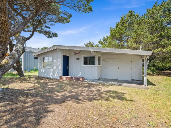 8890 Ocean Crest Ln, Manzanita, OR 97130