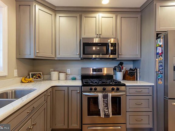 4th image of 109 Granite Dr
