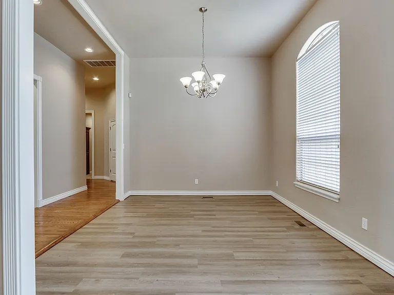 3341 Heritage Green Cir — Photo 12