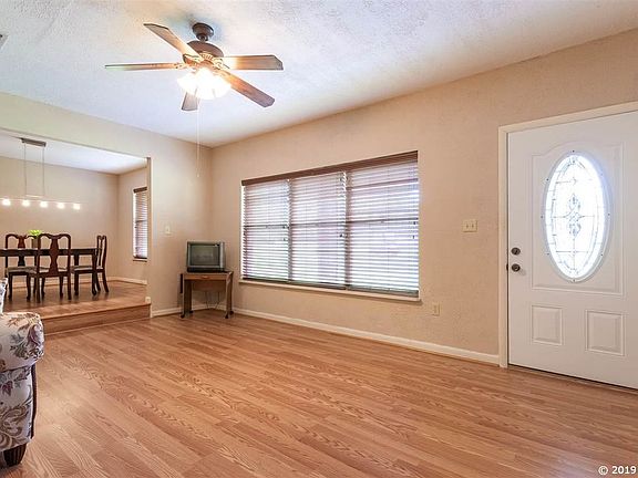 5th image of 3411 SE 29th Blvd