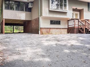 113 Mustang Dr, Lords Valley, PA 18428