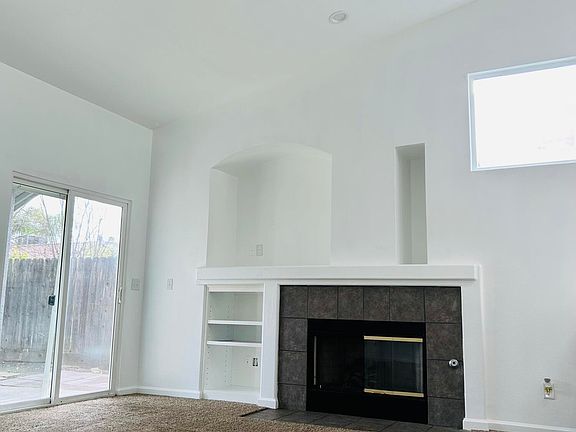 3rd image of 3815 E Four Creeks Court