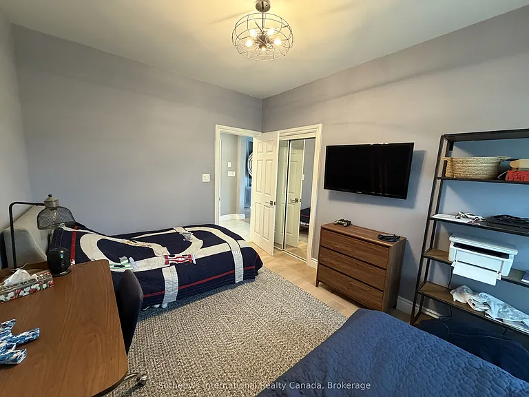 658 Johnston Park Ave — Photo 19