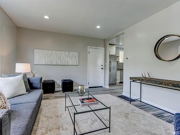4th image of 748 San Bruno Ave