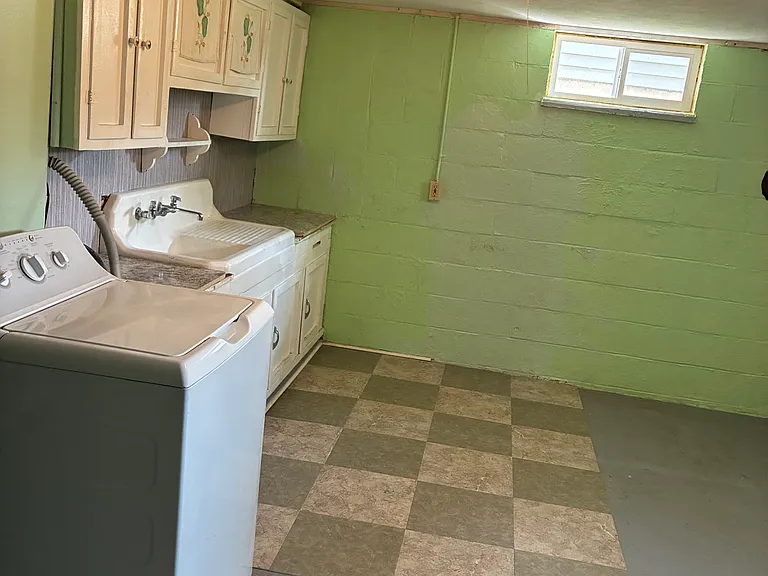 2138 Adams St — Photo 14