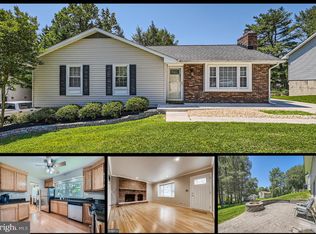 13 Flanders Ridge Ct, Cockeysville, MD 21030